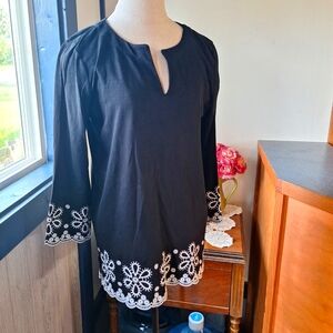 Talbots 3/4 Length Sleeve Embroidered Tunic, Size Medium Petite, CA#23147